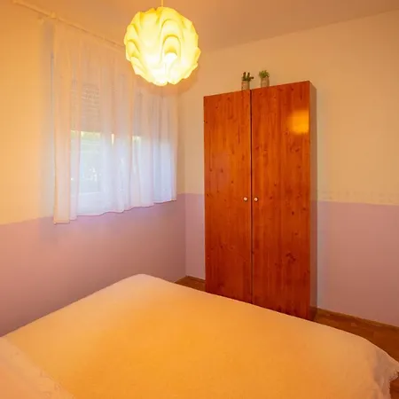 Apartments Lokarda 아파트 *