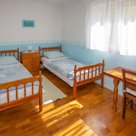 아파트 Apartments Lokarda